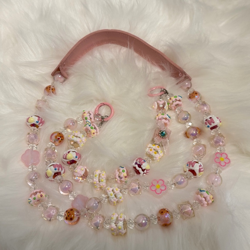 🩷Handmade Beaded Phone Charm — Doubles as A Crossbody Strap